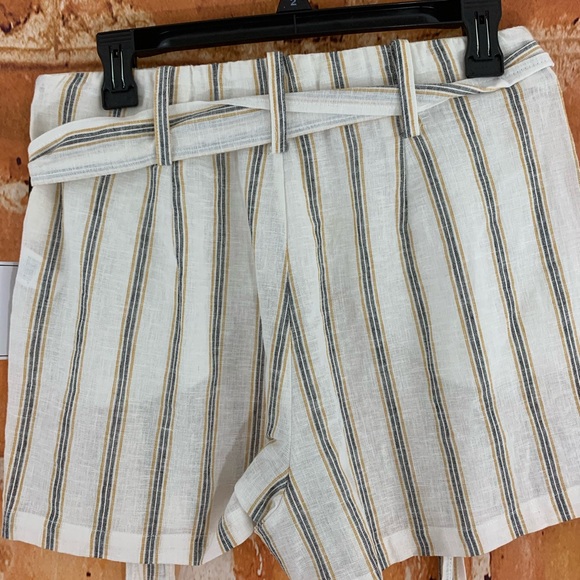 1.State Striped Belted Shorts - Picture 8 of 8